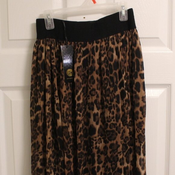 Skirt -012 - Picture 1 of 1